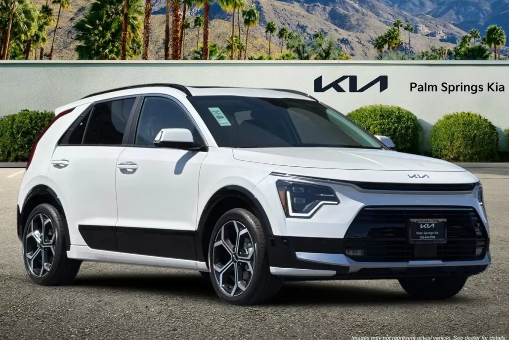 2025 Kia Niro SX Touring photo 1
