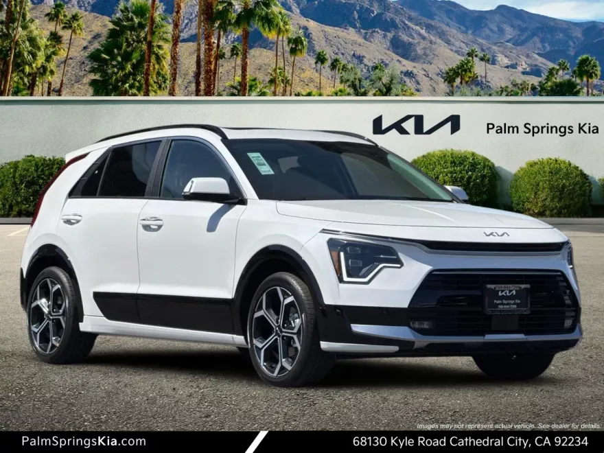 2025 Kia Niro SX Touring photo 1