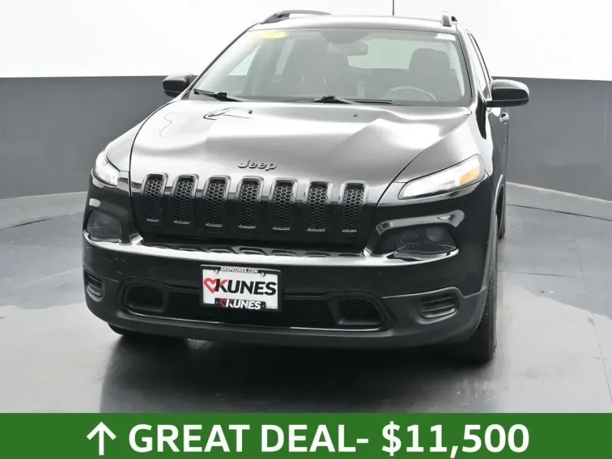 2017 Jeep Cherokee Altitude photo 1