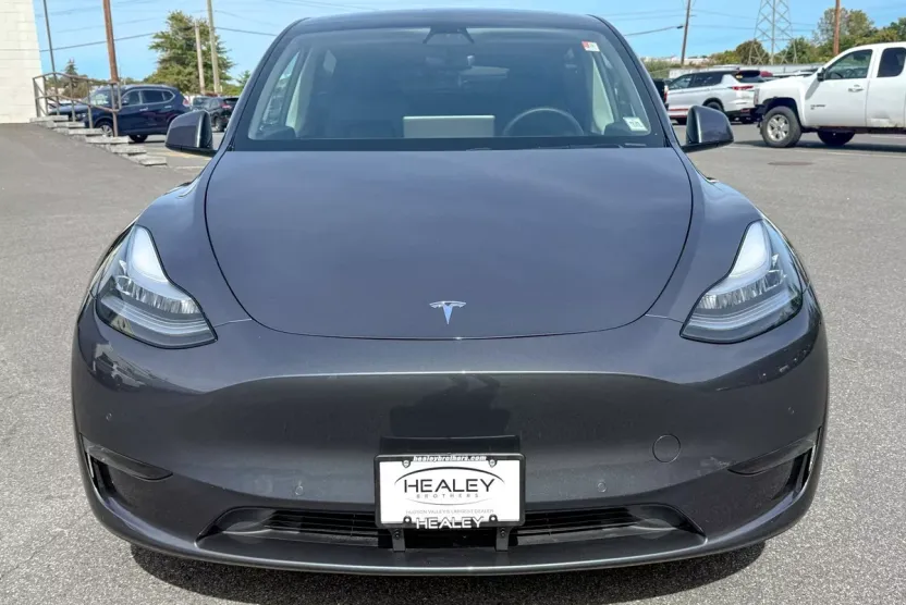 2020 Tesla Model Y Long Range photo 1