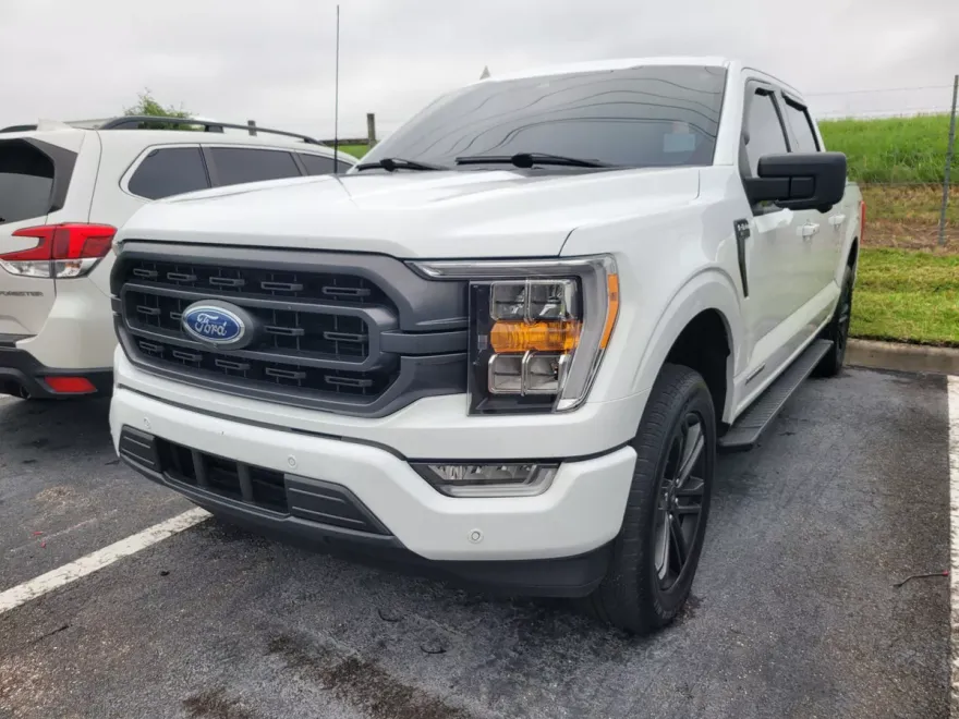 2021 Ford F-150 XLT photo 1