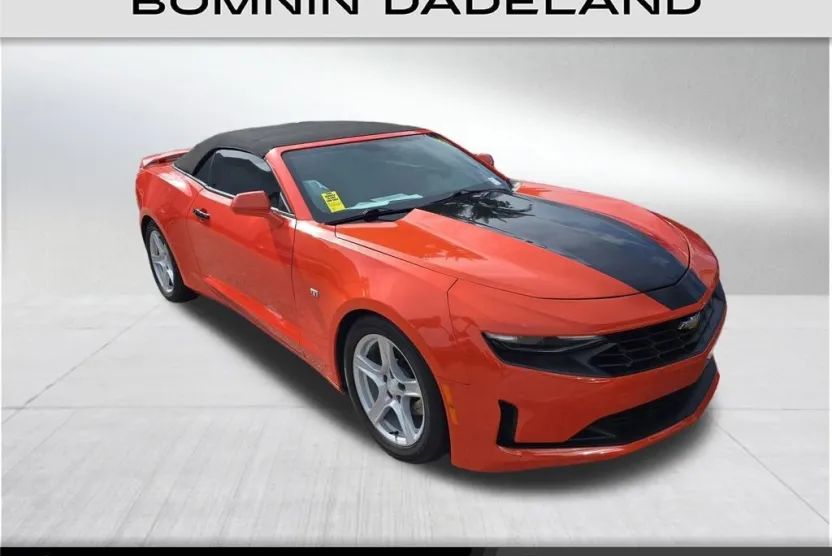 2021 Chevrolet Camaro 1LT photo 1