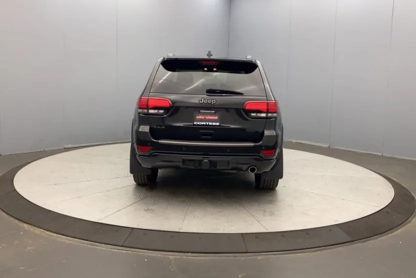 2016 Jeep Grand Cherokee Limited photo 1