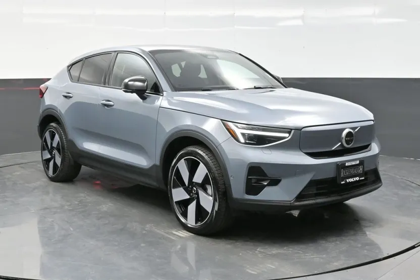 2023 Volvo C40 Ultimate photo 1