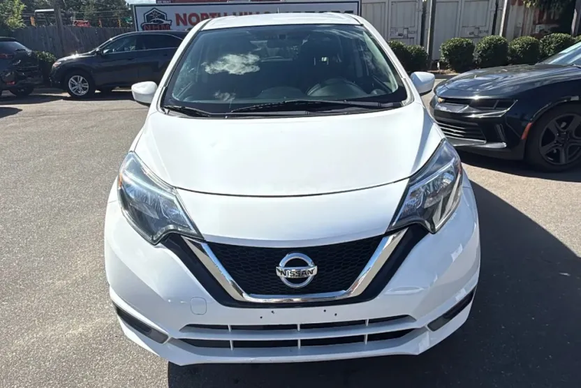 2019 Nissan Versa Note 1.6 photo 1
