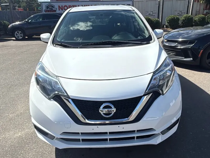2019 Nissan Versa Note 1.6 photo 1