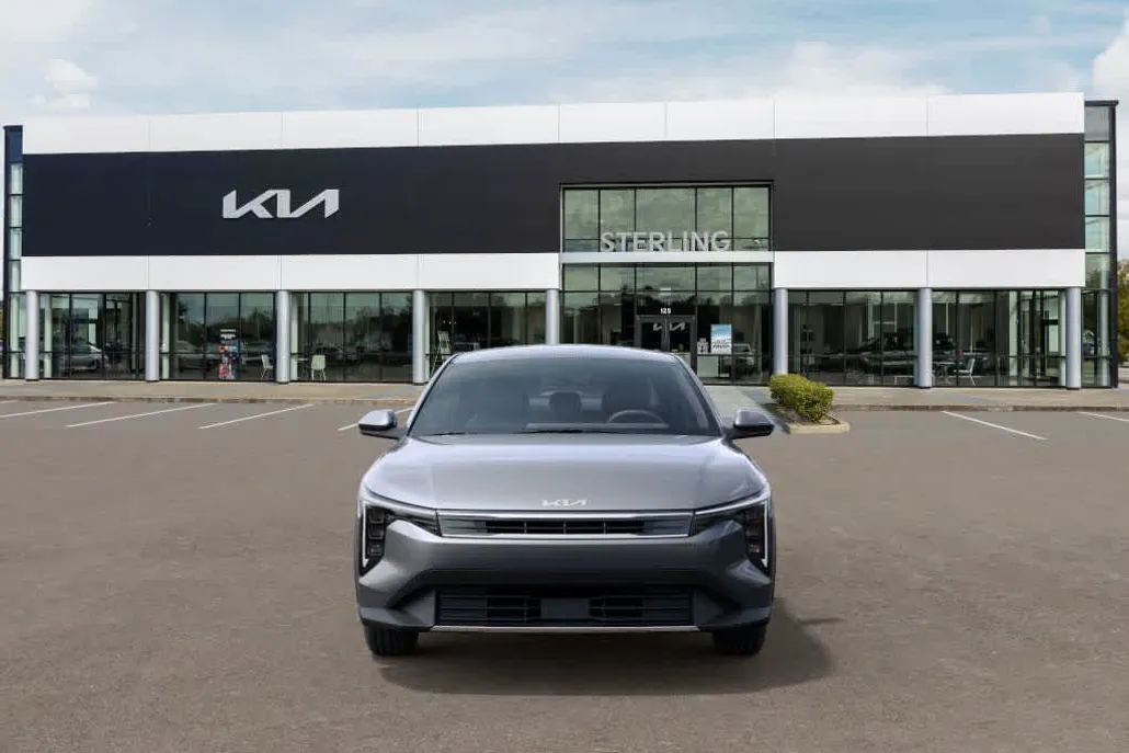 2025 Kia K4 EX photo 1