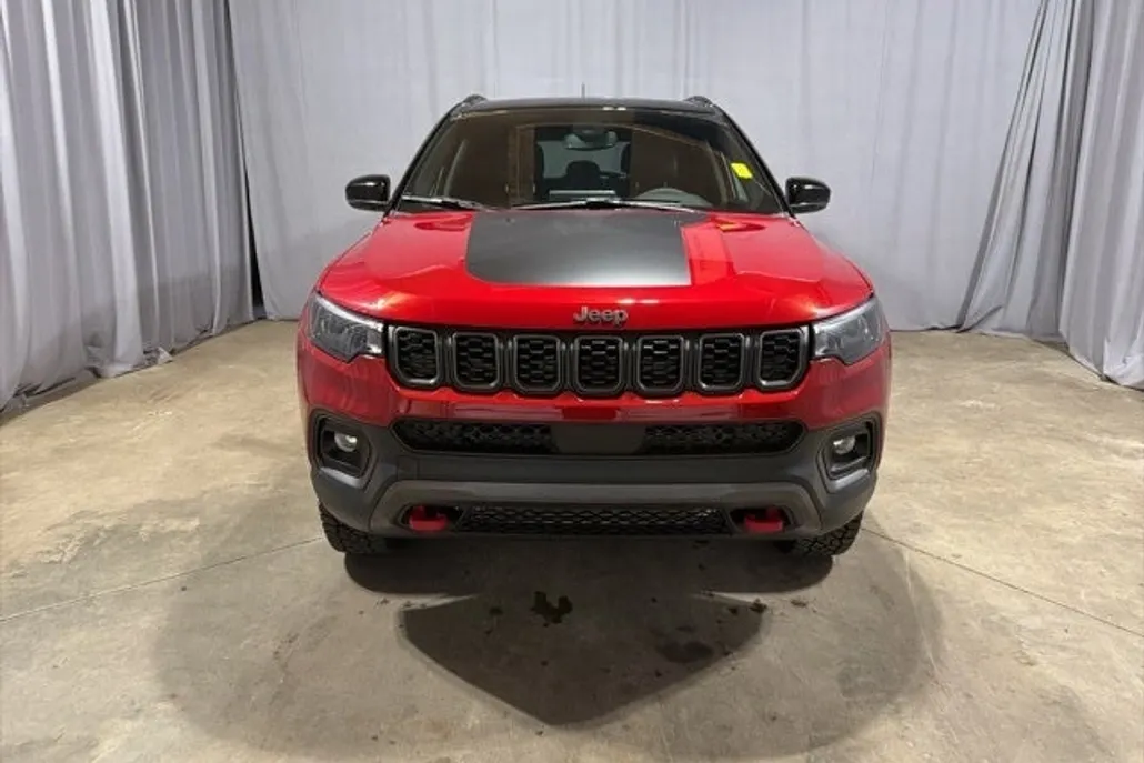 2026 Jeep Compass Trailhawk photo 1
