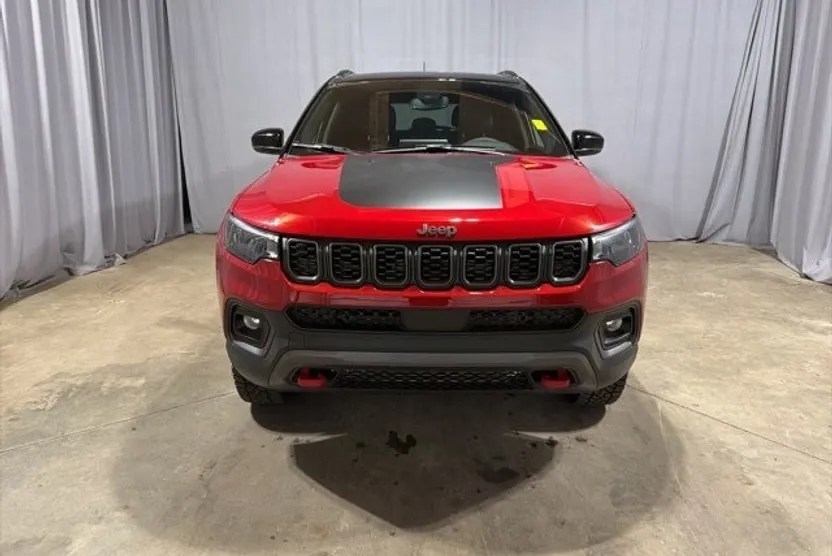 2026 Jeep Compass Trailhawk photo 1