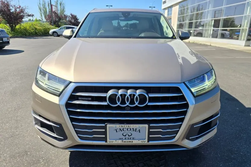 2019 Audi Q7 45 Premium Plus photo 1
