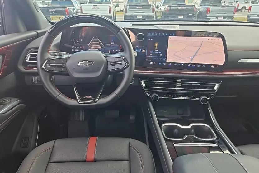 2024 Chevrolet Traverse RS photo 1