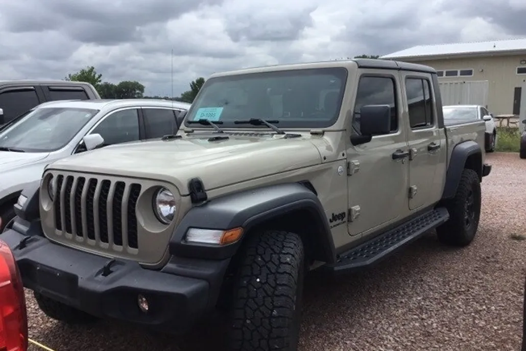 2020 Jeep Gladiator Sport photo 1