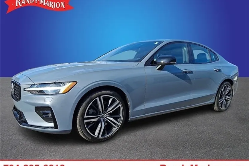 2022 Volvo S60 T6 R-Design photo 1