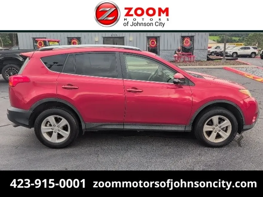 2014 Toyota RAV4 XLE photo 1