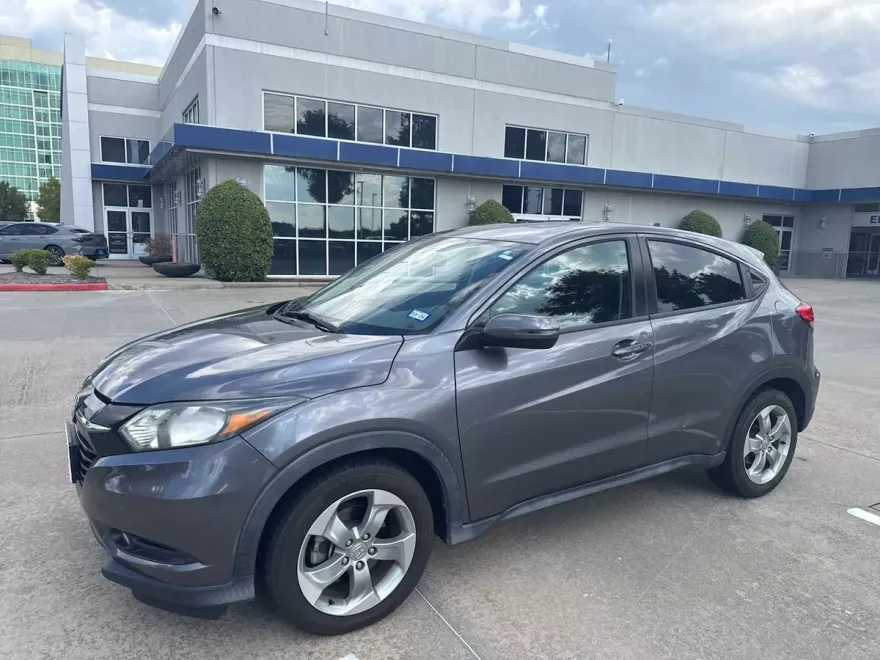 2017 Honda HR-V EX photo 1