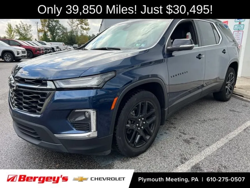 2022 Chevrolet Traverse Leather photo 1