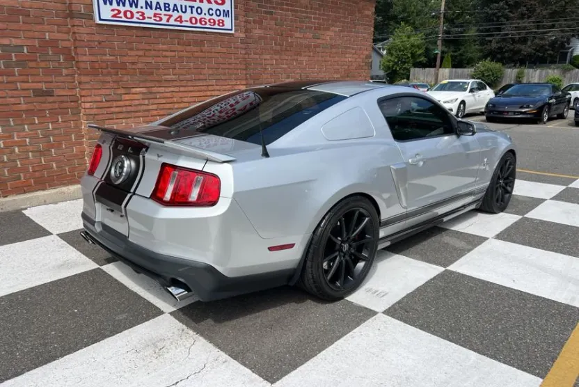 2012 Ford Mustang Shelby GT500 photo 1