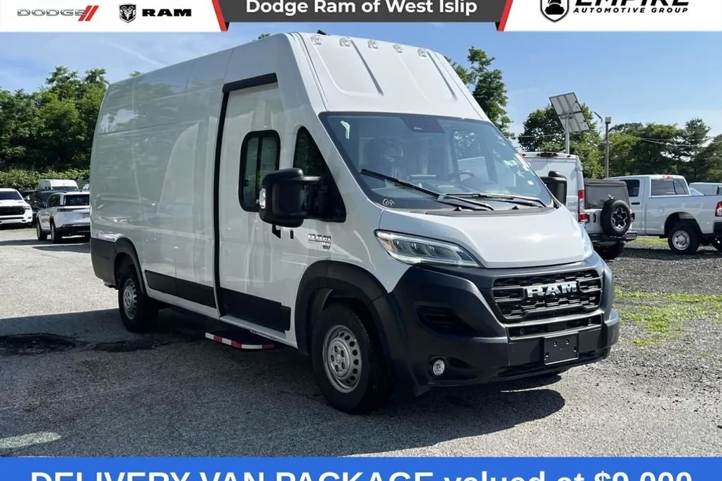 2024 Ram 3500 Tradesman photo 1