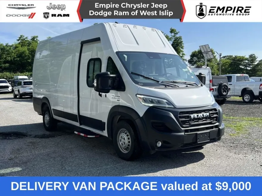 2024 Ram 3500 Tradesman photo 1