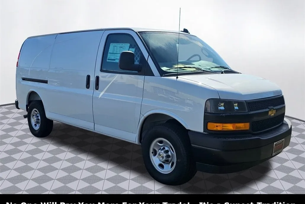 2025 Chevrolet Express Cargo 2500 photo 1