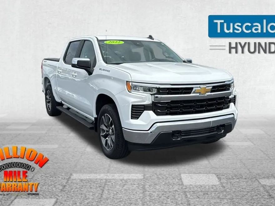 2022 Chevrolet Silverado 1500 LT photo 1
