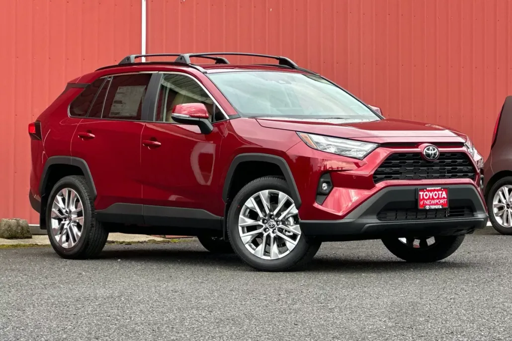 2025 Toyota RAV4 XLE Premium photo 1