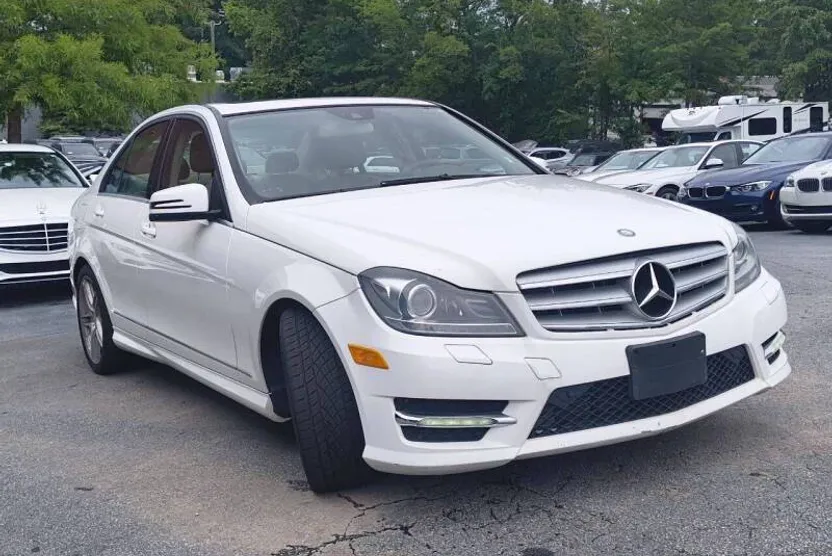 2013 Mercedes Benz C 250 photo 1