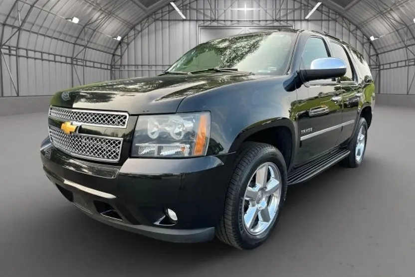 2014 Chevrolet Tahoe LTZ photo 1