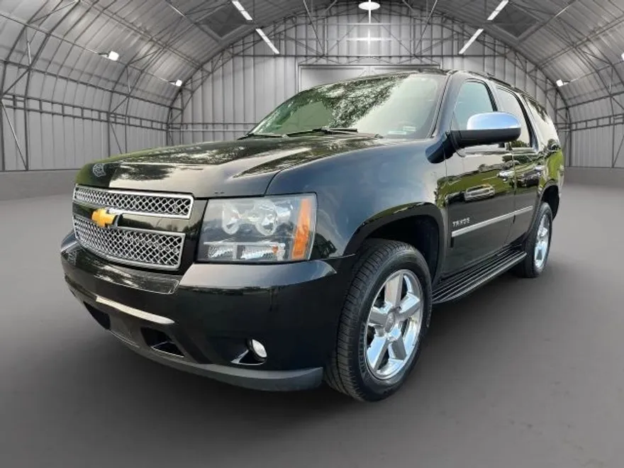 2014 Chevrolet Tahoe LTZ photo 1