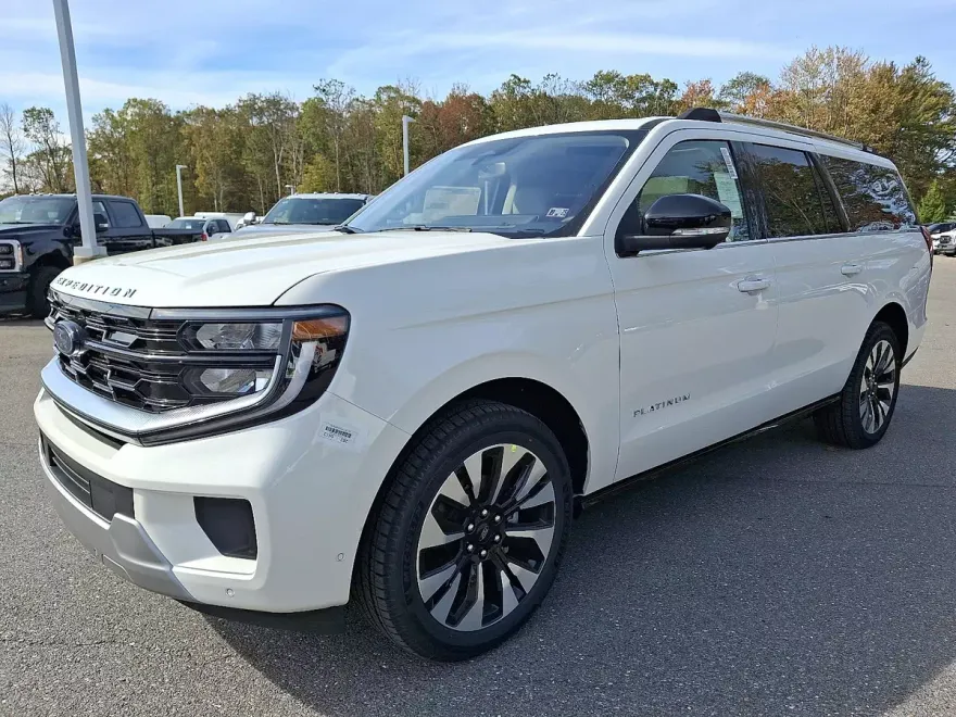 2025 Ford Expedition Platinum MAX photo 1