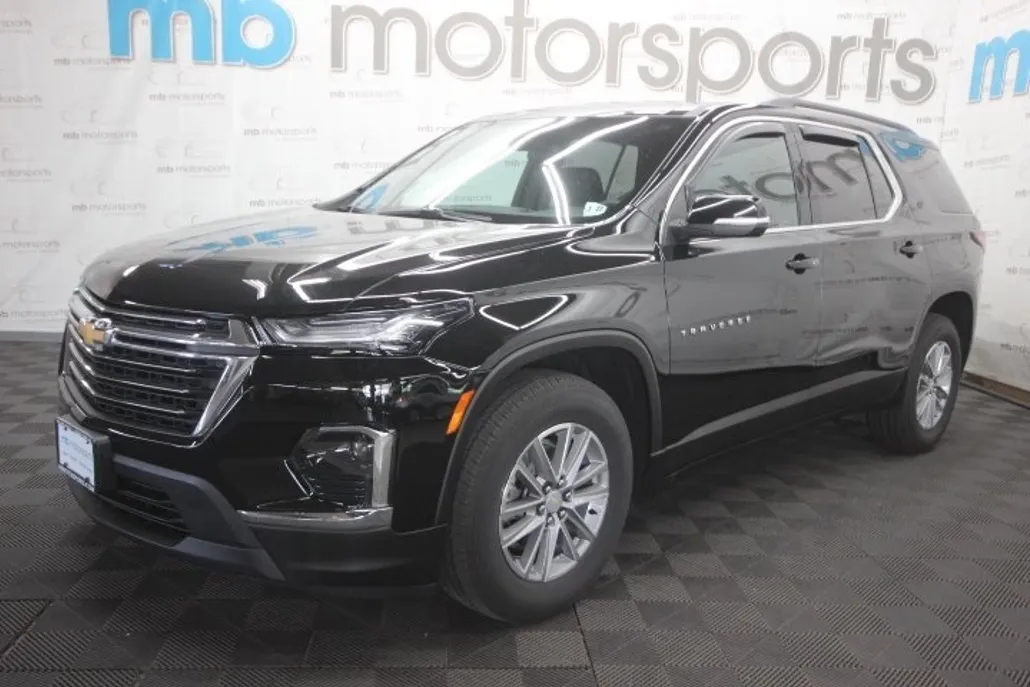 2022 Chevrolet Traverse Leather photo 1