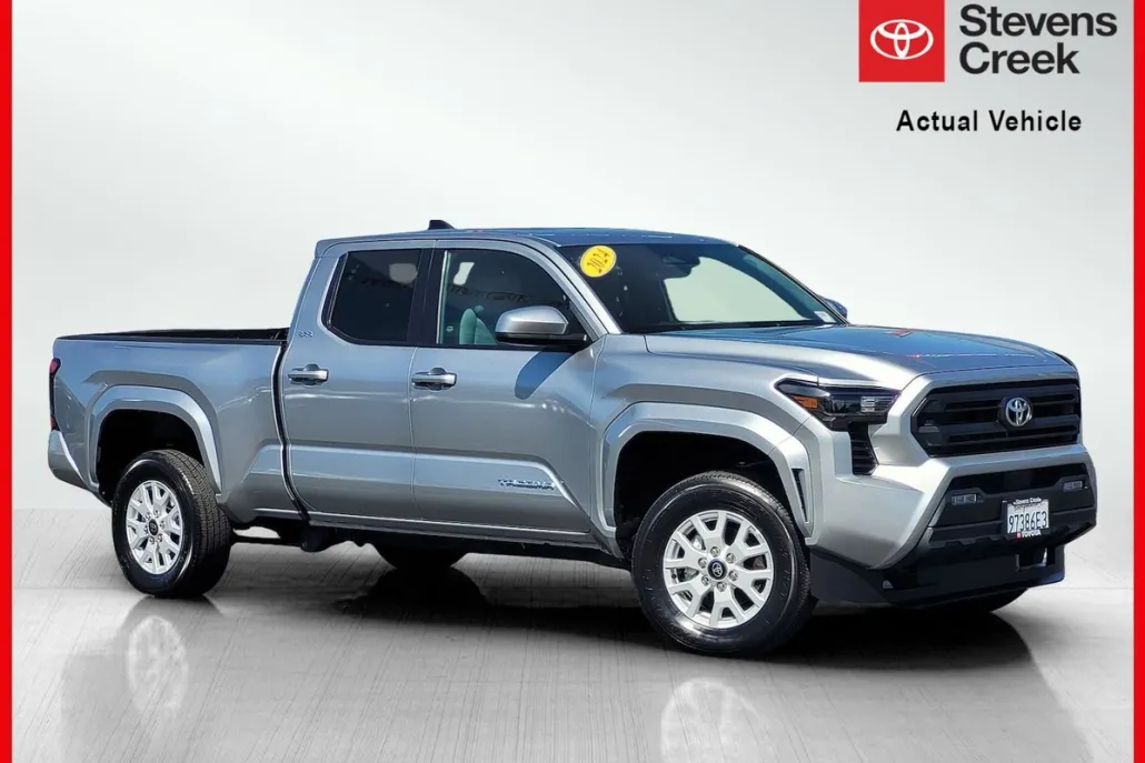 2024 Toyota Tacoma SR5 photo 1