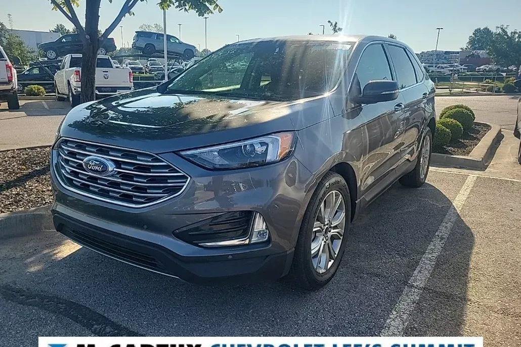 2024 Ford Edge Titanium photo 1