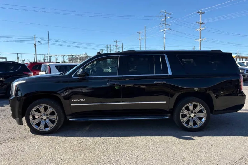 2015 Gmc Yukon XL 1500 Denali photo 1