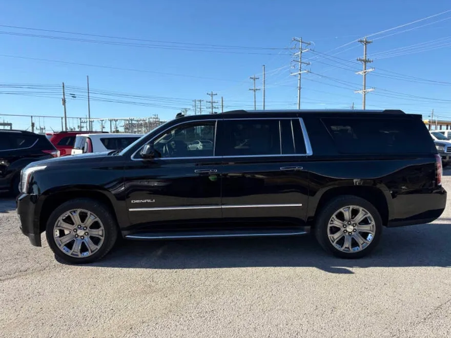 2015 Gmc Yukon XL 1500 Denali photo 1