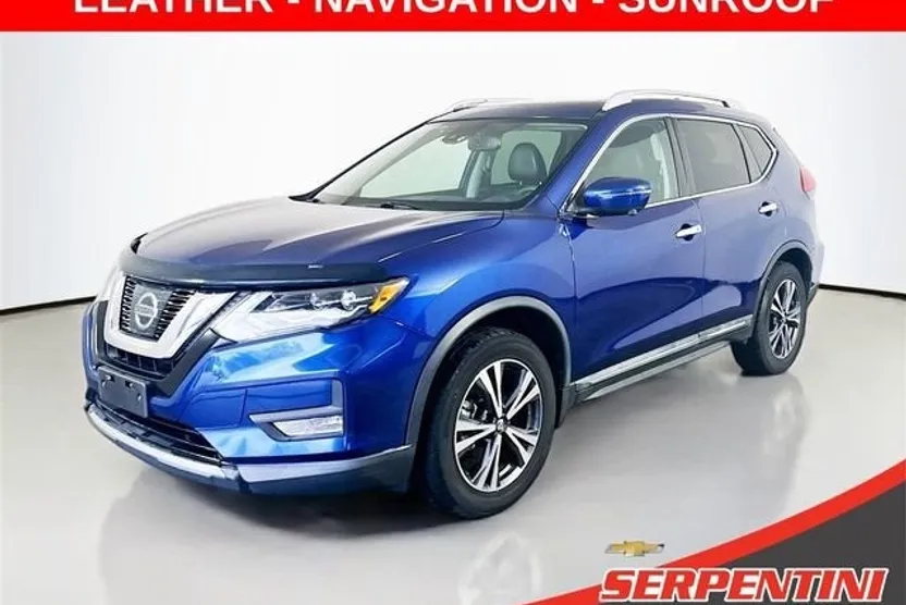 2017 Nissan Rogue SL photo 1