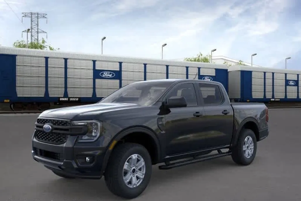 2025 Ford Ranger XL photo 1