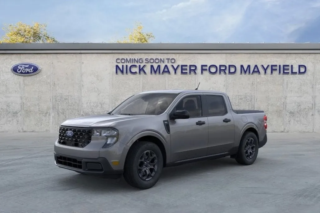 2025 Ford Maverick XLT photo 1