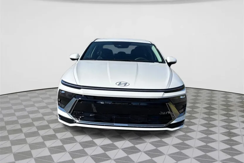 2026 Hyundai Sonata SEL Sport photo 1