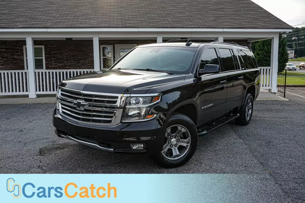 2016 Chevrolet Suburban LT photo 1