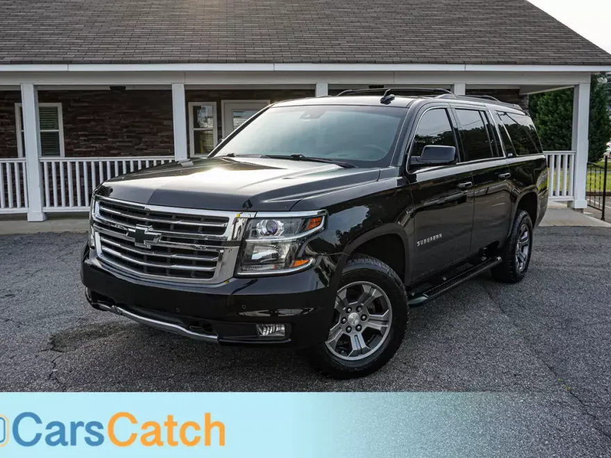 2016 Chevrolet Suburban LT photo 1