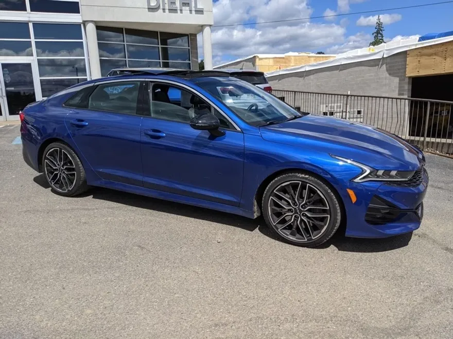 2023 Kia K5 GT photo 1