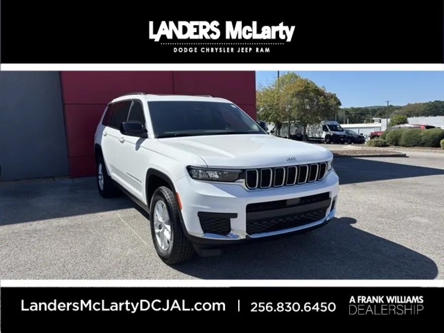 2025 Jeep Grand Cherokee Laredo photo 1