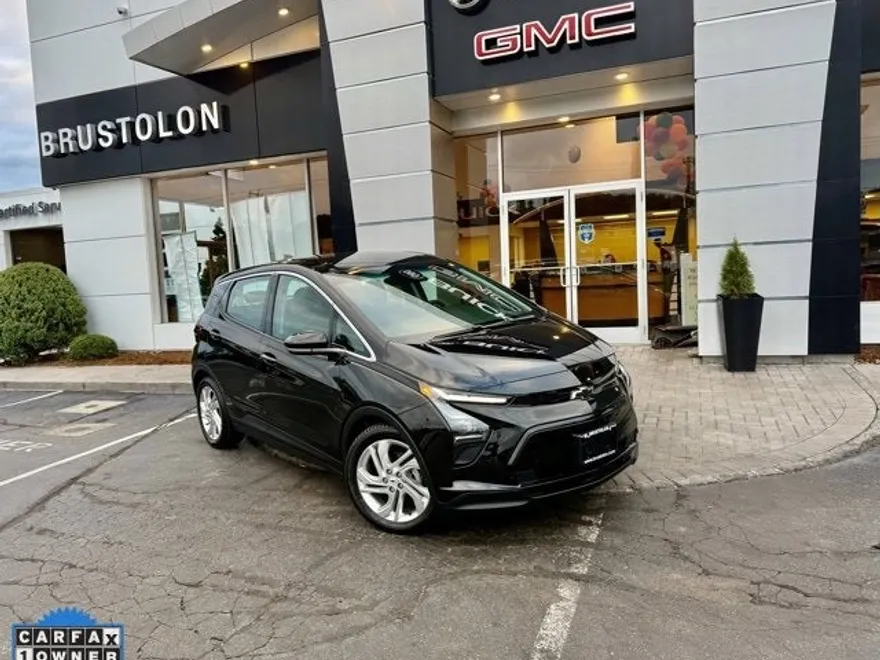2023 Chevrolet Bolt EV 1LT photo 1