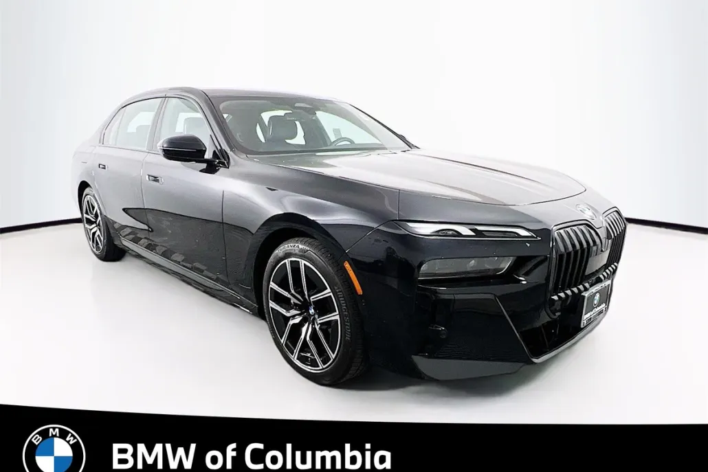 2024 Bmw 740i Sedan photo 1