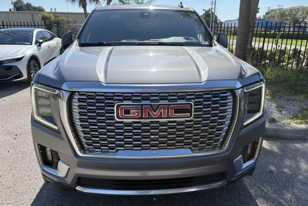 2022 Gmc Yukon Denali photo 1