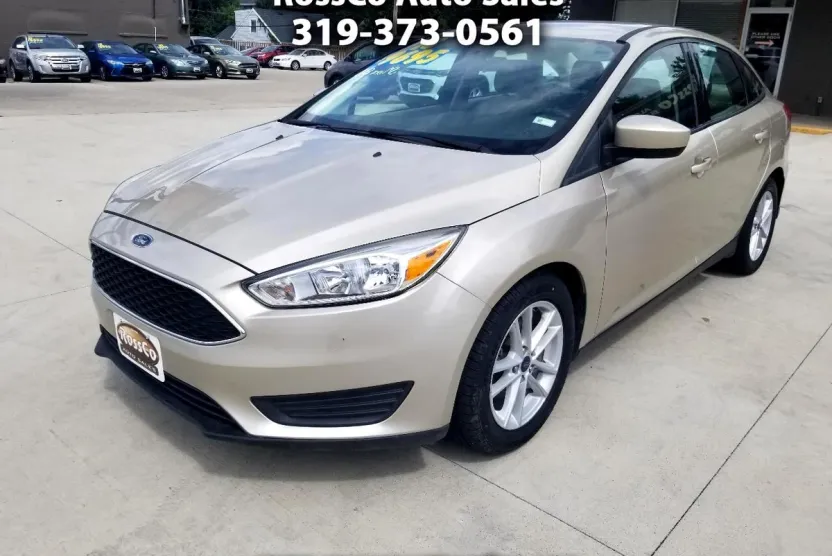 2018 Ford Focus Sedan photo 1