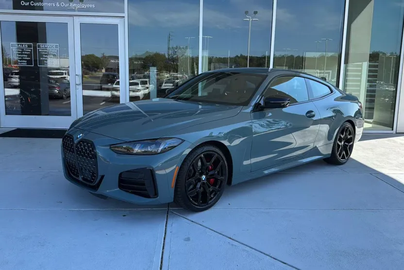 2025 Bmw 430i Coupe photo 1