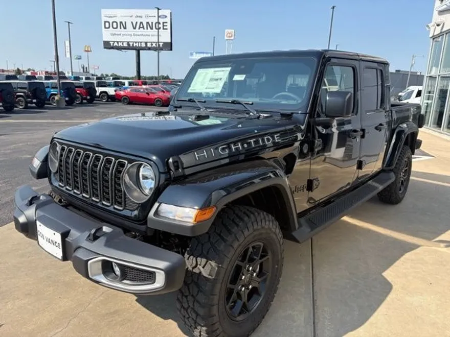2025 Jeep Gladiator Sport photo 1