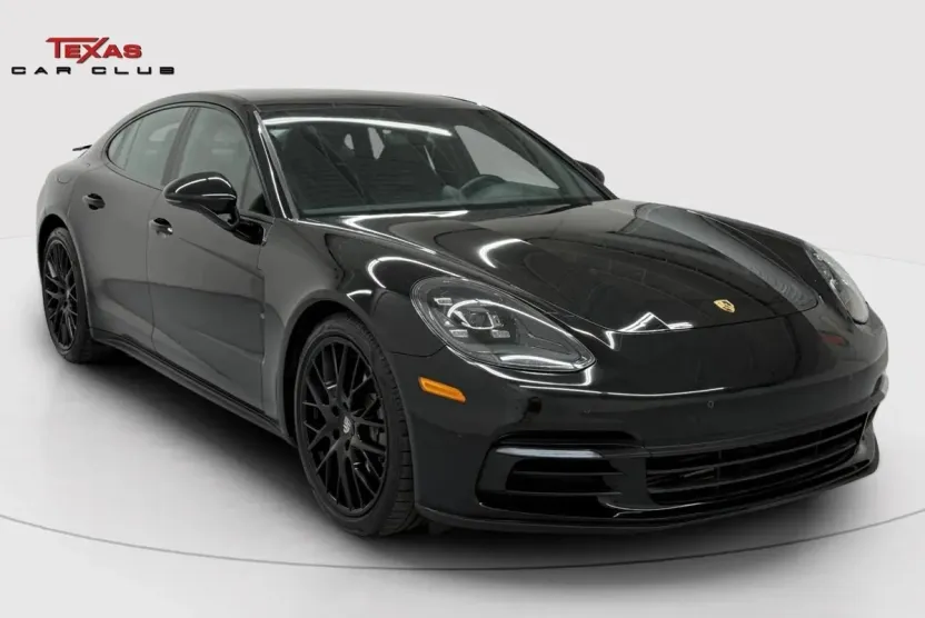 2020 Porsche Panamera 4 photo 1